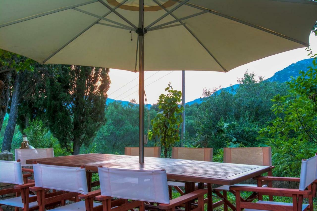 Villa Brigadoon Corfu Agios Ioannis Peristerion Exterior foto